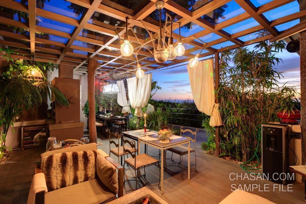 Boutique Art Homestay
